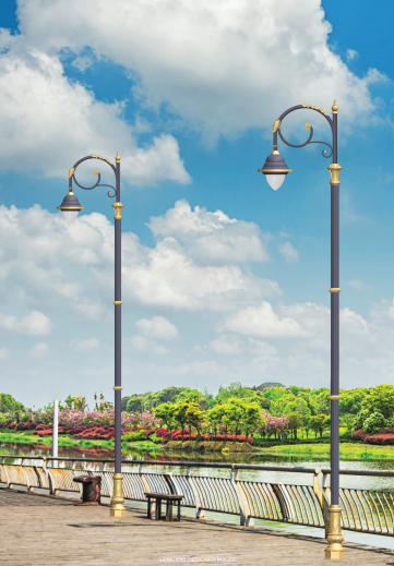 Contemporary Garden Lamp